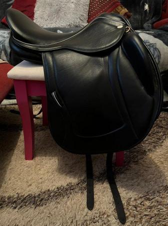 Image 1 of Silhouette Mono Flap Dressage Saddle