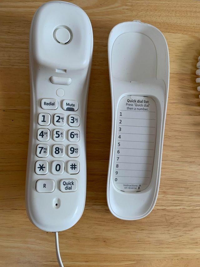 Preview of the first image of SLIM TELEPHONE WITH SPEED DIAL.