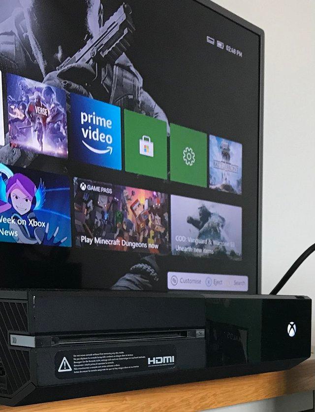 Preview of the first image of Fully Working Refurbished Xbox One 500 Gb System With Games.