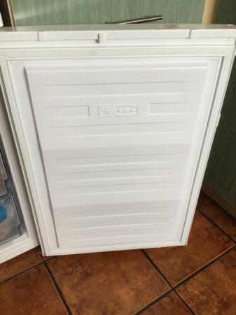 Image 2 of New replacement door for new Bloomberg FNE1531P freezer