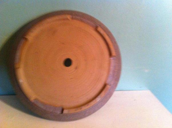 Image 2 of Round bonsai dish and stand (67)