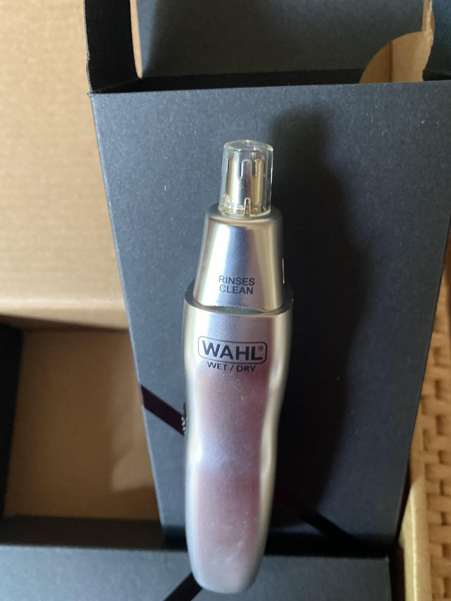 Preview of the first image of Wahl Clipers wth 2 units and accessories.