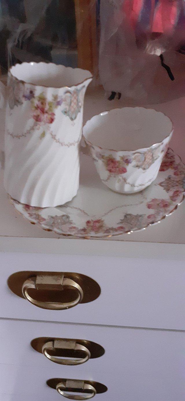 Preview of the first image of Vintage Aynsley 32 pieceChina teaset.
