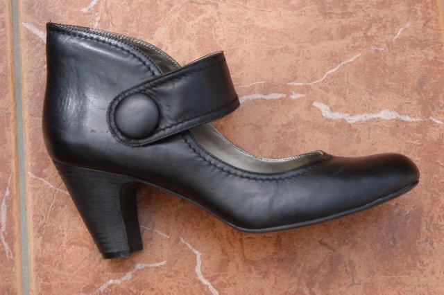 Image 3 of Shoon Black High Heels - Size 42/UK 8 RRP £100