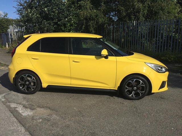 Preview of the first image of Yellow Mg3 2019 1.5 v-tech engine excite.