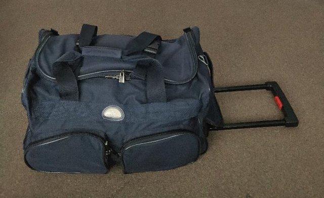 Image 6 of Lanza Navy Blue Wheeled Holdall With Retractable Handle
