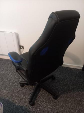 Image 2 of Gaming Chair - Ergonomic - Rolling Office Desk Chair