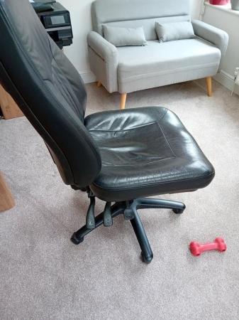 Image 1 of Black Leather Office Swivel Chair