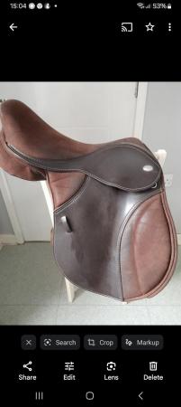 Image 2 of 16 inch thorowgood ponyclub saddle changeable gullet