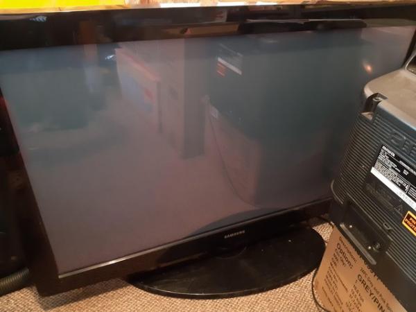 Image 1 of Samsung 42 inch Television, good working order