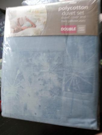 Image 1 of double duvet cover and fitted sheet