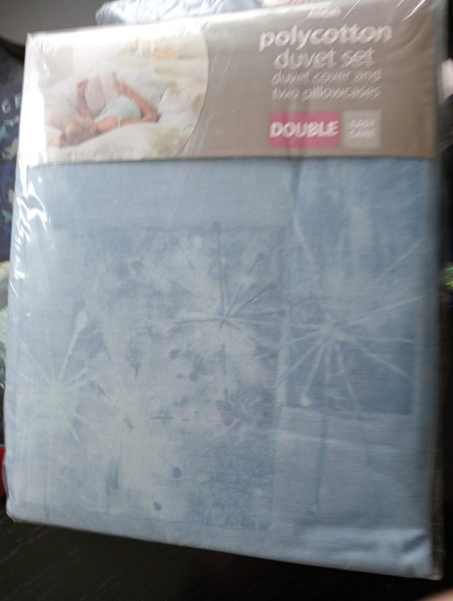 Preview of the first image of double duvet cover and fitted sheet.