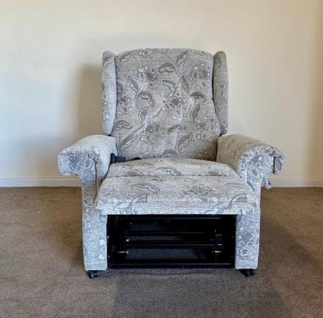 Image 5 of ELECTRIC RISER RECLINER DUAL MOTOR CHAIR GREY ~ CAN DELIVER