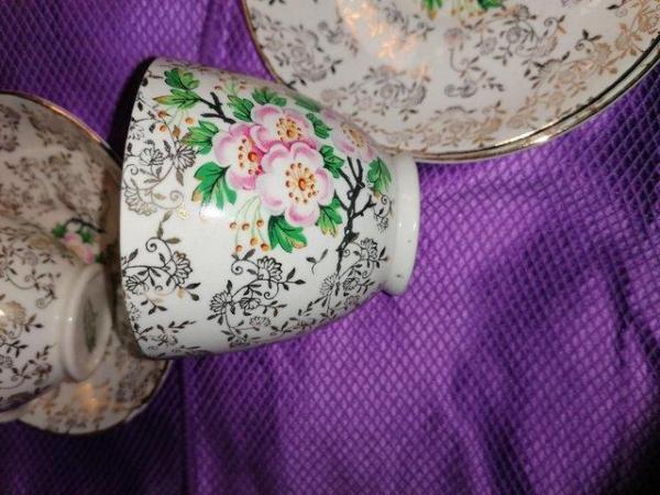 Image 2 of Delicate pink flower fine bone china 4-piece tea set