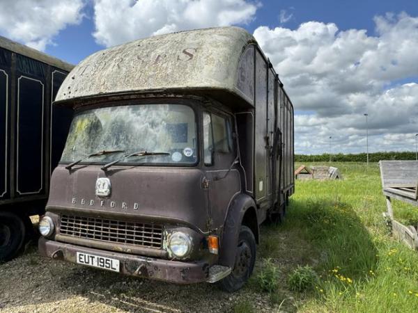 Image 2 of 2 x Bedford 1972 horseboxes for sale. Ideal glamping project