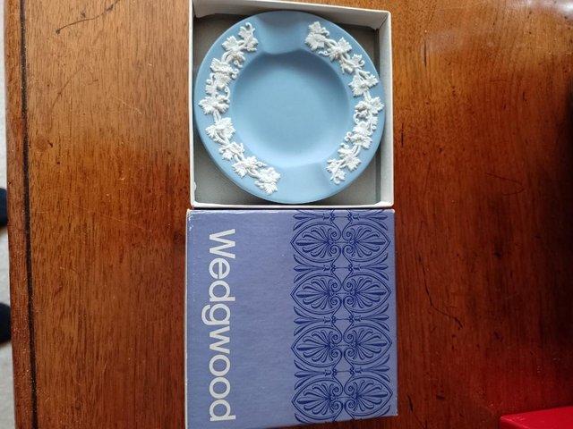 Preview of the first image of Wedgewood blue jasperware ash tray ashtray in original box.