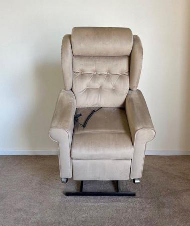 Image 10 of LUXURY ELECTRIC RISER RECLINER BROWN CHAIR ~ CAN DELIVER