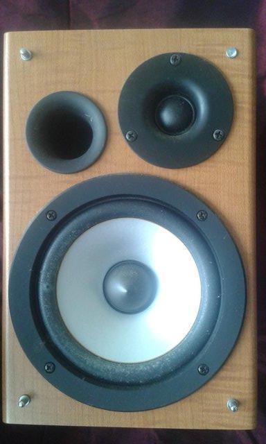 Preview of the first image of Hitachi Bookshelf Stereo Hi Fi speakers.