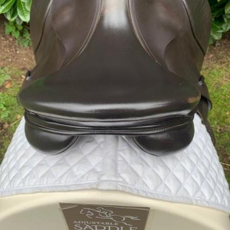 Image 22 of Kent and Masters 17.5 inch GP saddle