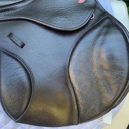 Image 10 of Kent and Masters s series 15.5 inch pony jump saddle