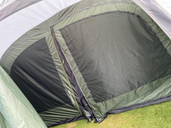 Image 3 of Outwell Queensdale 8PA Air Tent
