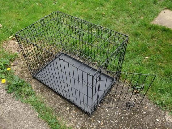Image 2 of Foldable wire mesh pet carrier