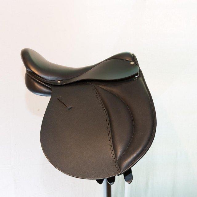 Preview of the first image of Childs 16" Leather Saddle Black Wide Fitting.