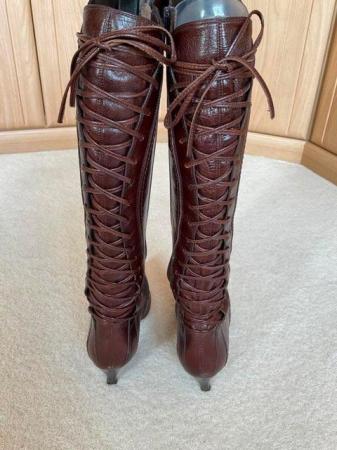 Image 2 of LADIES BROWN LEATHER BOOTS - size 39