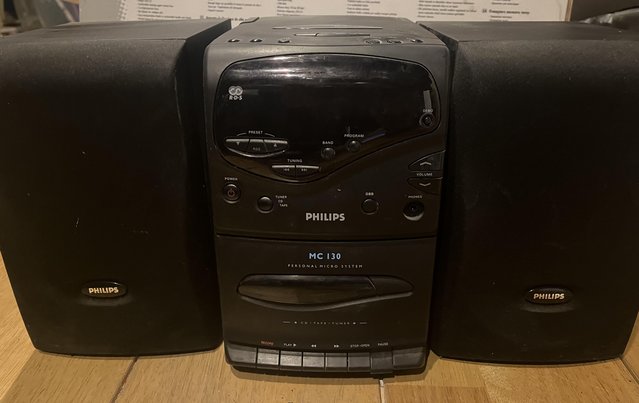 Preview of the first image of Phillips Micro Cd Player MC130.
