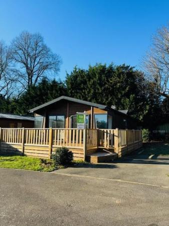 Image 1 of Oakgrove Tallow 36x20 2 Bed - Lodges for Sale in Surrey!