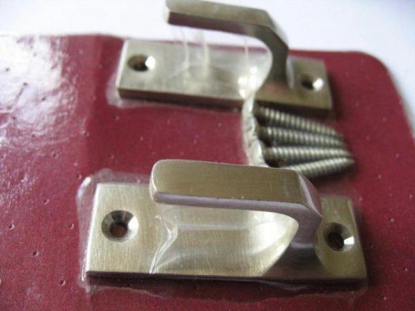 Image 2 of Jonelle Pair Silver Chrome Metal Tassel Hook Holdbacks Tieba