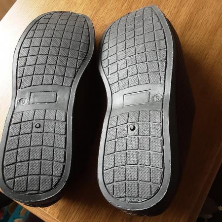 Image 2 of 2 PAIRS MENS SLIPPERS BY CHUMS SIZE 9 NEW/UNWORN