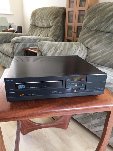 Preview of the first image of Vintage Philips CD104 CD Player ~ TDA1540 Dacs ~ CDM-1 Trans.