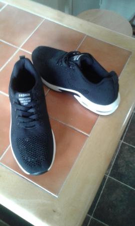 Image 2 of Brand new black trainers
