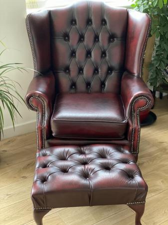 Image 3 of Chesterfield 3 piece suite with footstool