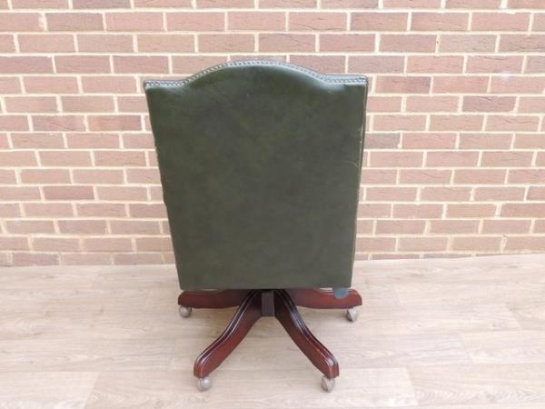 Image 4 of Gainsborough Chair on Shepherd Castors (UK Delivery)
