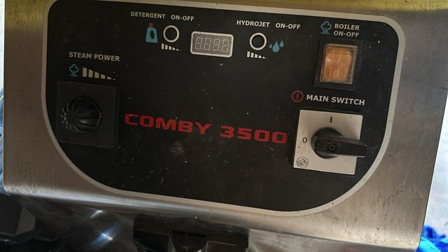 Image 3 of Comby 3500 cleaner ( used less then 10 times)