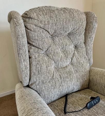 Image 4 of WILLOWBROOK ELECTRIC RISER RECLINER GREY CHAIR ~ CAN DELIVER