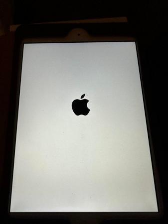 Image 1 of Apple iPad mini 2, 16GB, silver