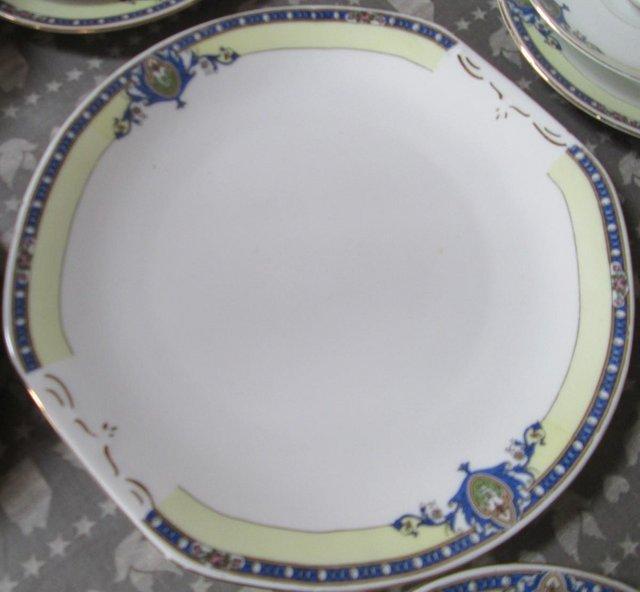 Preview of the first image of Victoria China (Czechoslovakia) 21 piece Tea service.