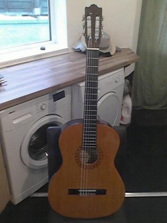 Image 2 of Hohner Classical Acoustic Guitar £100
