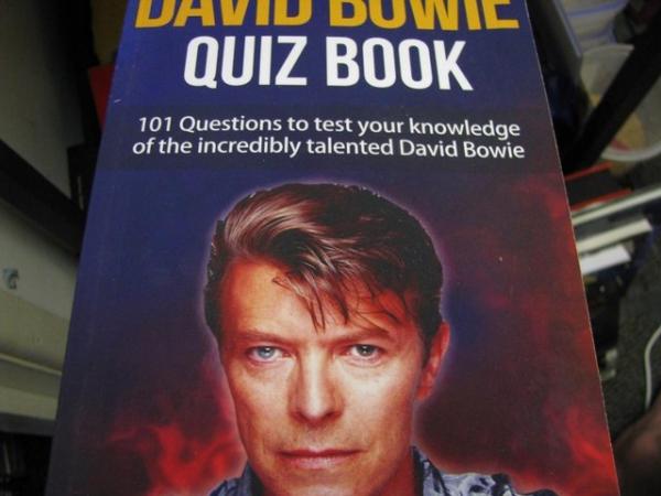 Image 2 of DAVID BOWIE QUIZ BOOK COLIN CARTER PAPERBACK NR NEW