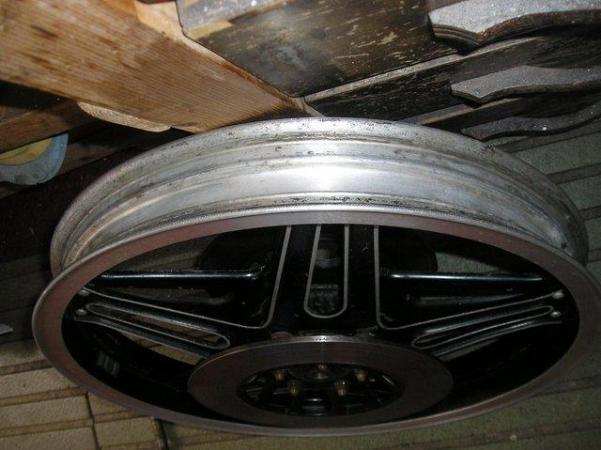 Image 2 of HONDA CX 500 WHEEL ALONG WITH DISCS AND WHEEL SPINDLE