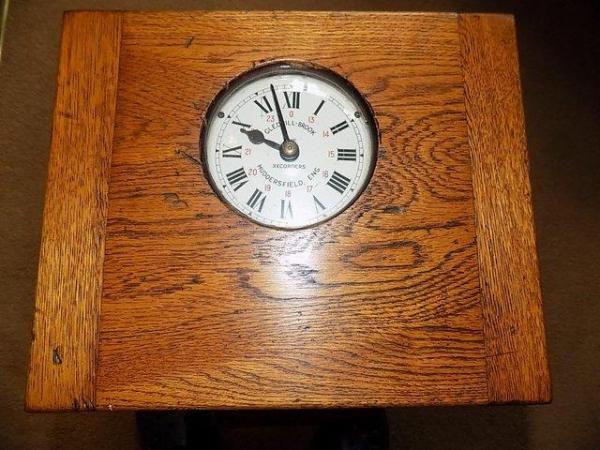 Image 3 of Vintage Time Recording clock Gledhill Brooks