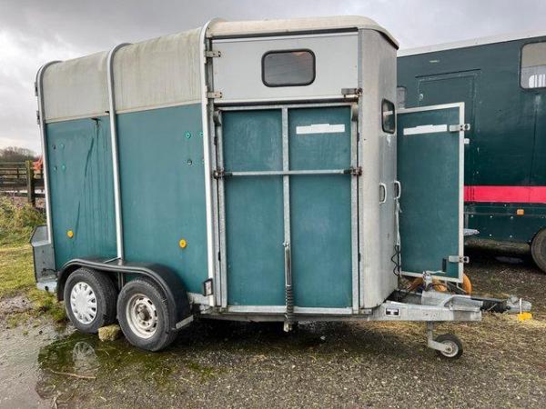 Image 1 of Ifor Williams HB505 horse trailer