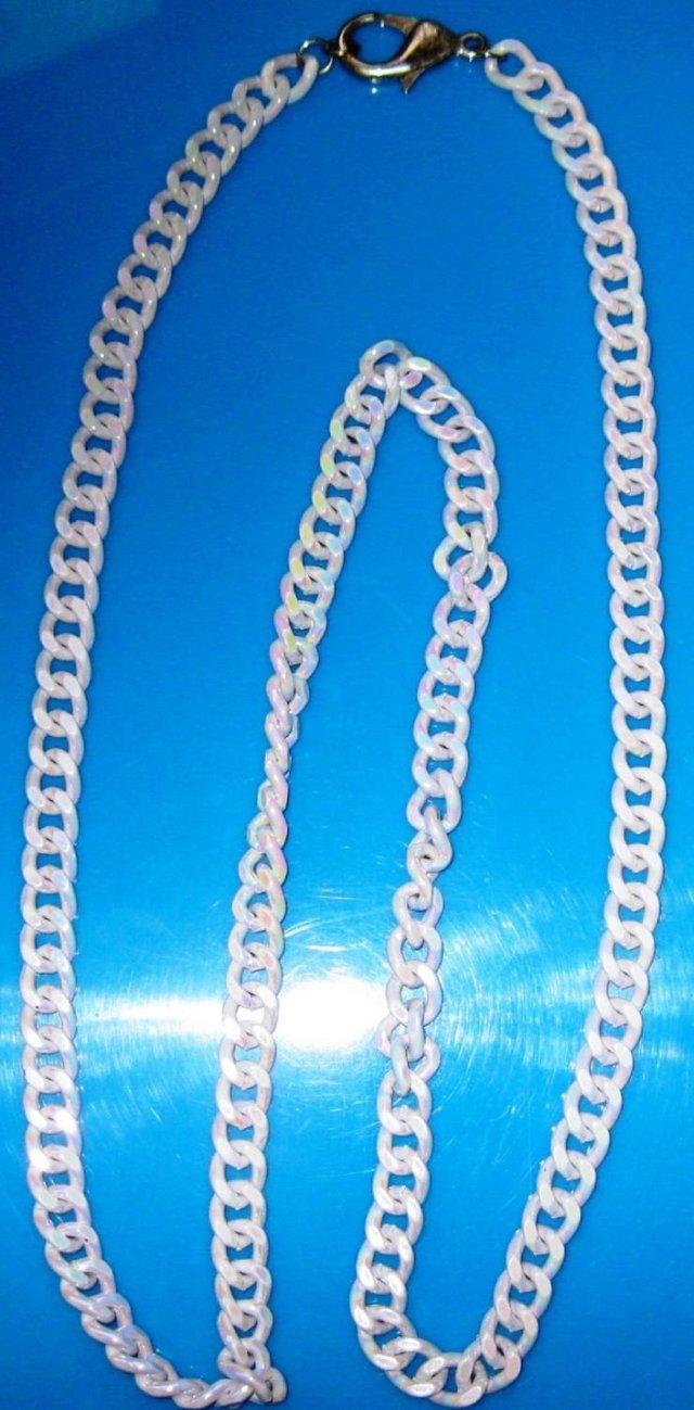 Preview of the first image of Long chain link necklace........