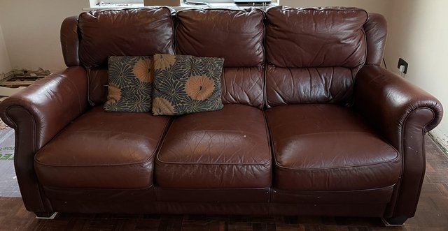 Image 2 of Sofa - 3seater - brown - leather