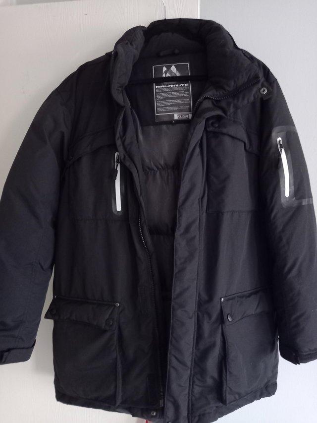 Preview of the first image of EXPEDITION PARKA CLIQUE MALAMUTE SIZE LARGE.