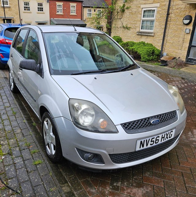 Preview of the first image of Ford Fiesta 2006 Zetec Climate 1.4L Petrol.
