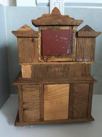 Image 3 of Late 19thC or early 20thC dolls house dresser